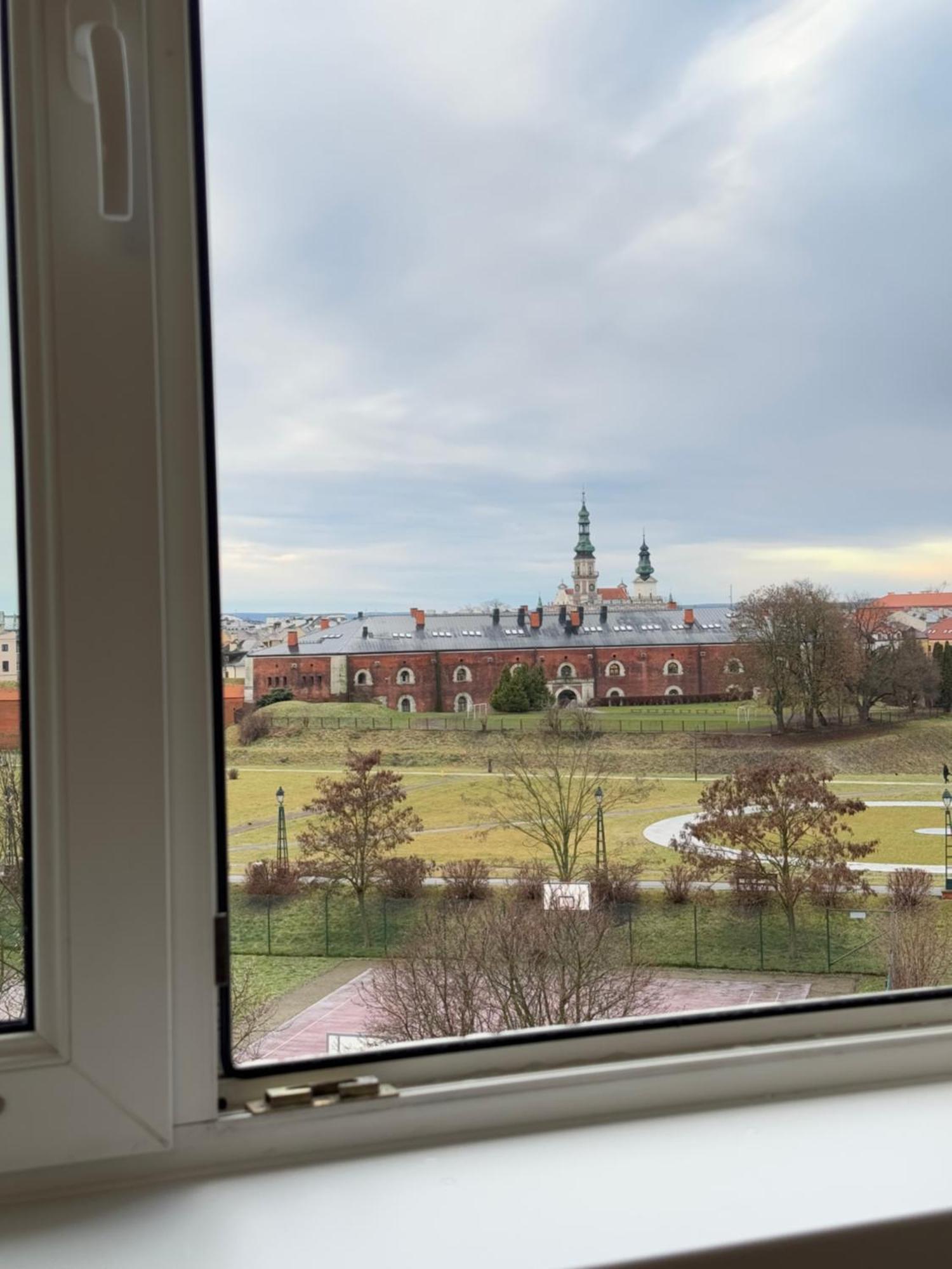 Apartament W Centrum Z Widokiem Na Stare Miasto Zamosc Exterior foto